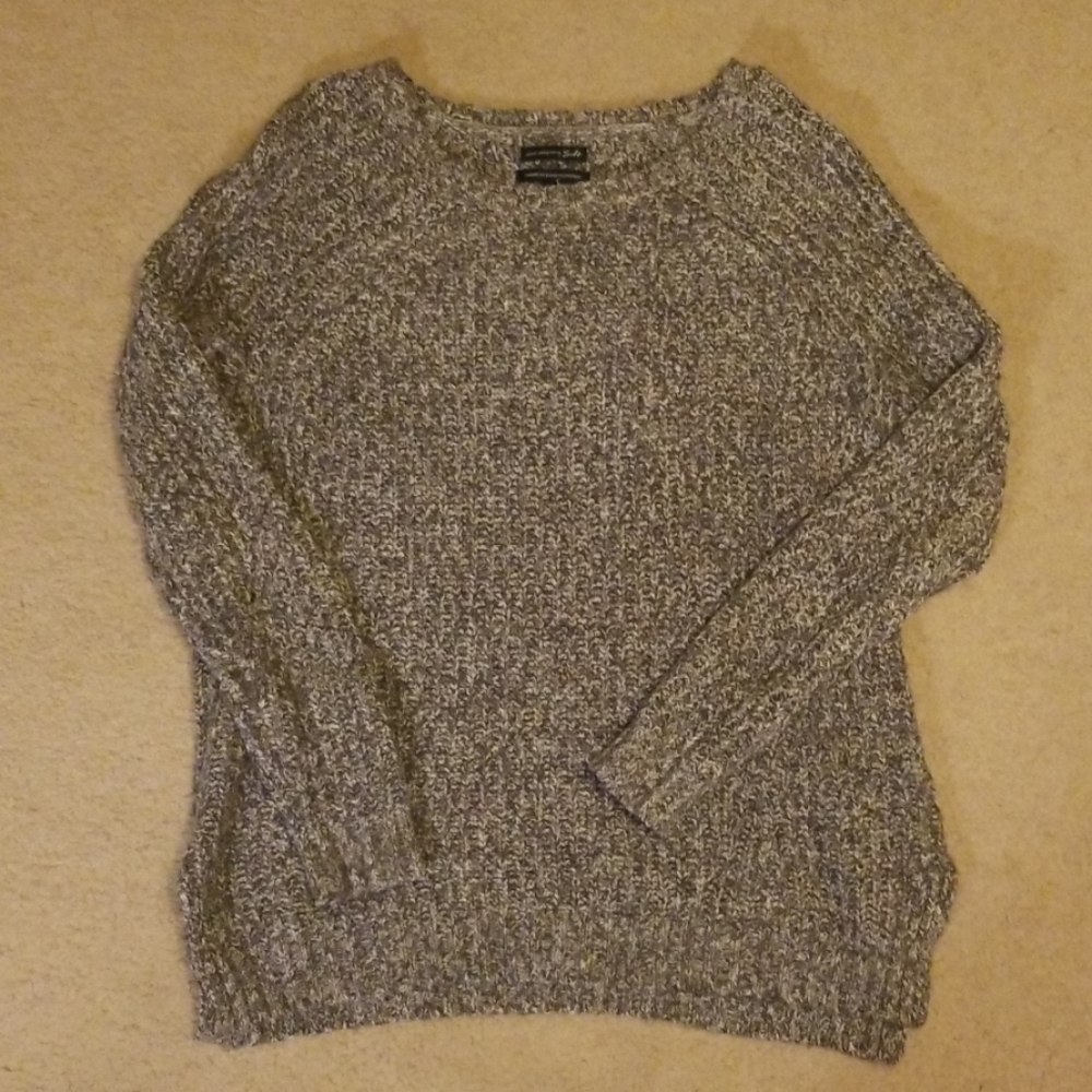 American Eagle Sweater Size Medium